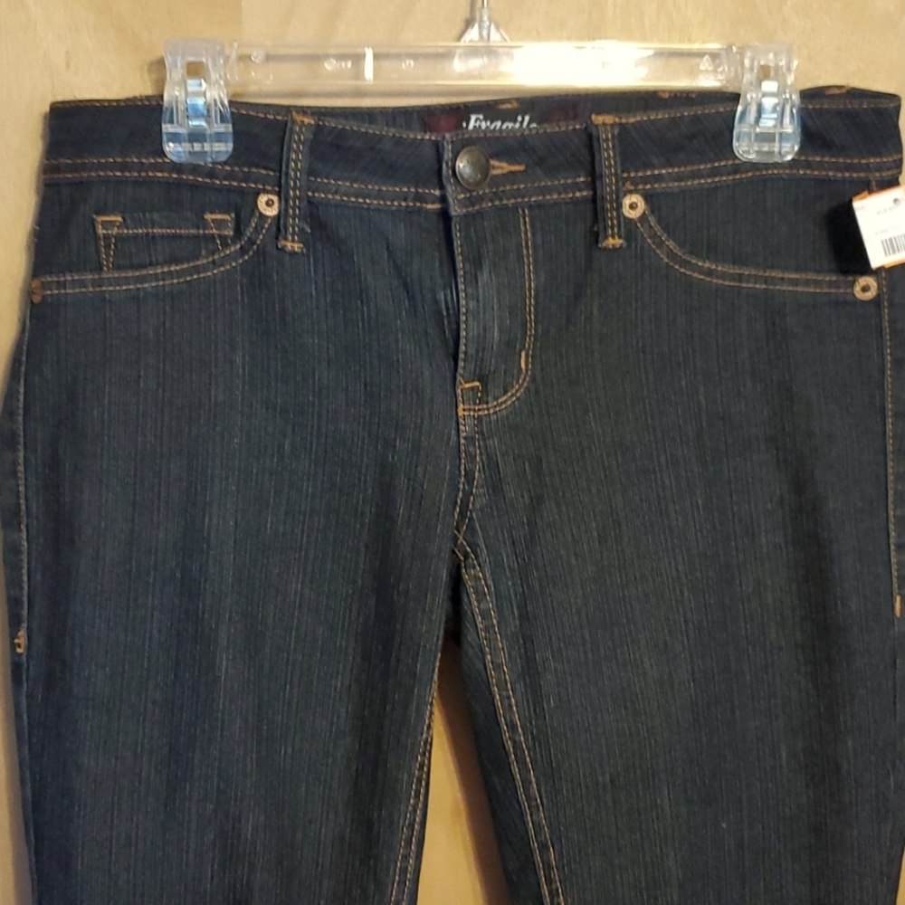 FRAGILE straight leg jeans black rinse.  New sz 9 - Picture 4 of 7
